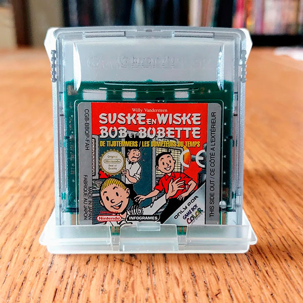 game boy cartridge of Bob & Bobette comic game, featuring the titular characters