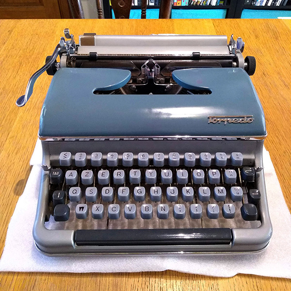a Torpedo 18b typewriter